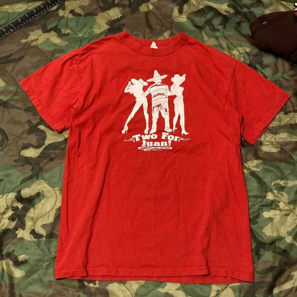 Alstyle red white graphic tee humor y2k vtg mens m/18